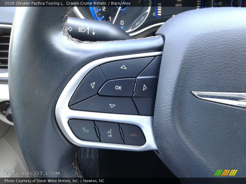 Granite Crystal Metallic / Black/Alloy 2018 Chrysler Pacifica Touring L
