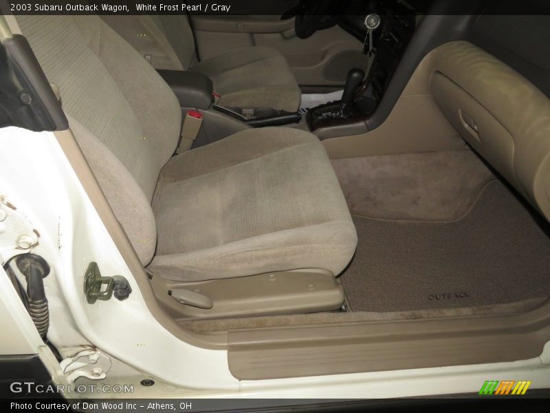 White Frost Pearl / Gray 2003 Subaru Outback Wagon