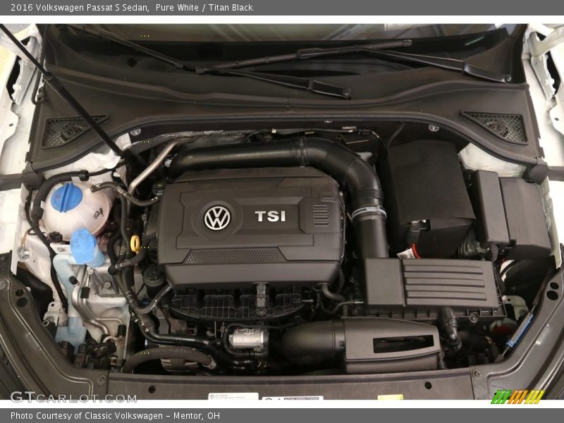 Pure White / Titan Black 2016 Volkswagen Passat S Sedan