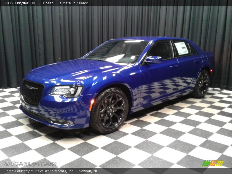 Ocean Blue Metallic / Black 2019 Chrysler 300 S