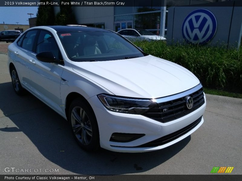 Pure White / Titan Black/Storm Gray 2019 Volkswagen Jetta R-Line