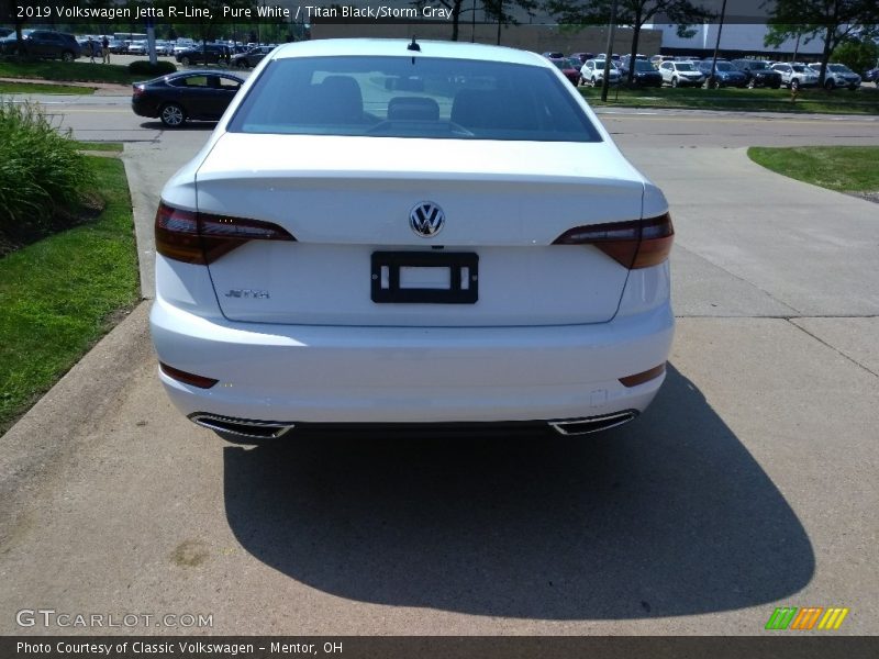 Pure White / Titan Black/Storm Gray 2019 Volkswagen Jetta R-Line