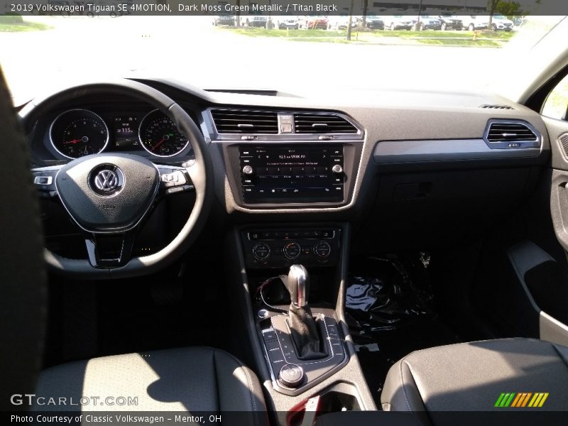 Dark Moss Green Metallic / Titan Black 2019 Volkswagen Tiguan SE 4MOTION