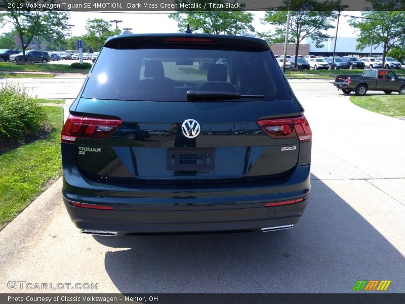 Dark Moss Green Metallic / Titan Black 2019 Volkswagen Tiguan SE 4MOTION