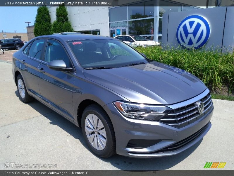 Platinum Gray Metallic / Titan Black 2019 Volkswagen Jetta S