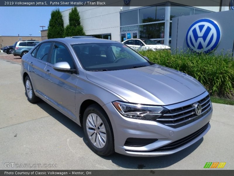 Pyrite Silver Metallic / Titan Black 2019 Volkswagen Jetta S