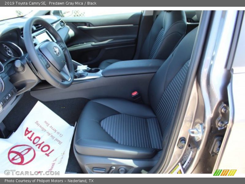 Predawn Gray Mica / Black 2019 Toyota Camry SE