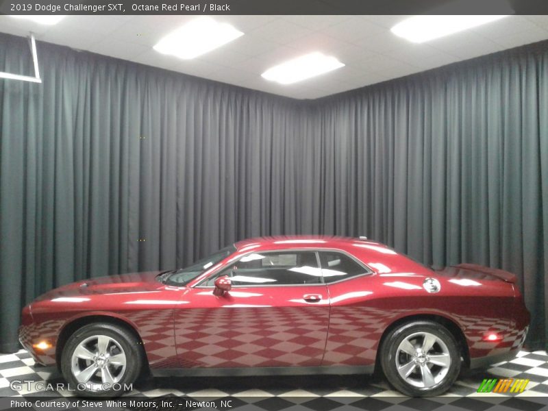 Octane Red Pearl / Black 2019 Dodge Challenger SXT