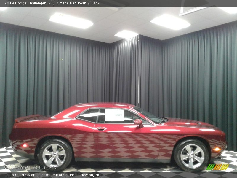 Octane Red Pearl / Black 2019 Dodge Challenger SXT