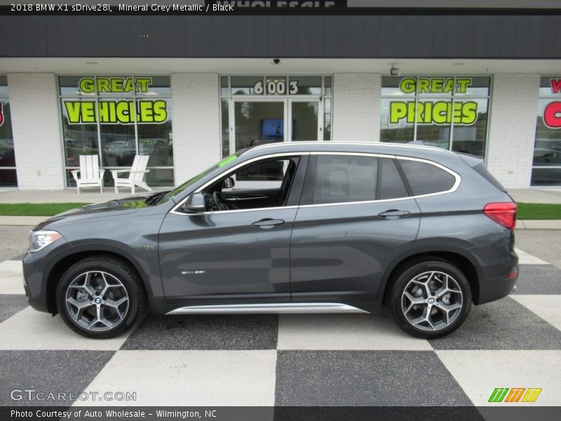 Mineral Grey Metallic / Black 2018 BMW X1 sDrive28i