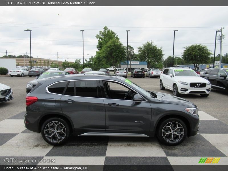 Mineral Grey Metallic / Black 2018 BMW X1 sDrive28i