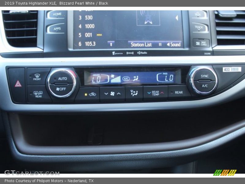 Blizzard Pearl White / Black 2019 Toyota Highlander XLE