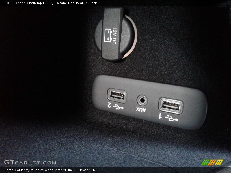 Octane Red Pearl / Black 2019 Dodge Challenger SXT