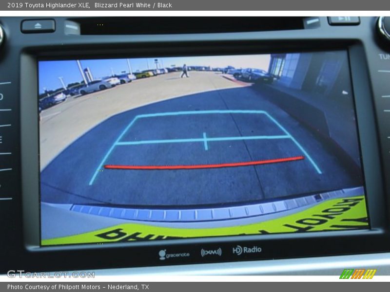 Blizzard Pearl White / Black 2019 Toyota Highlander XLE