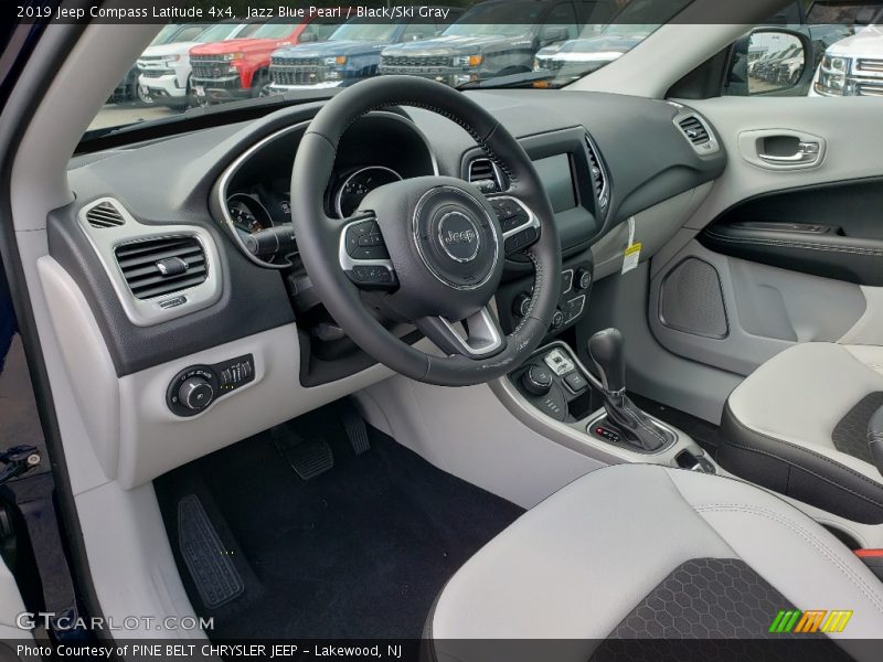 Jazz Blue Pearl / Black/Ski Gray 2019 Jeep Compass Latitude 4x4