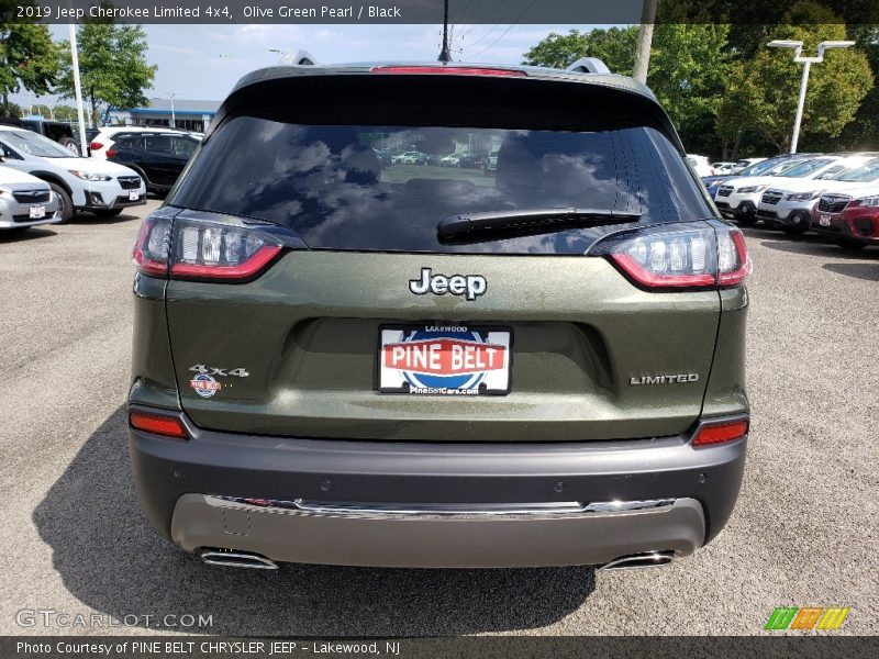 Olive Green Pearl / Black 2019 Jeep Cherokee Limited 4x4