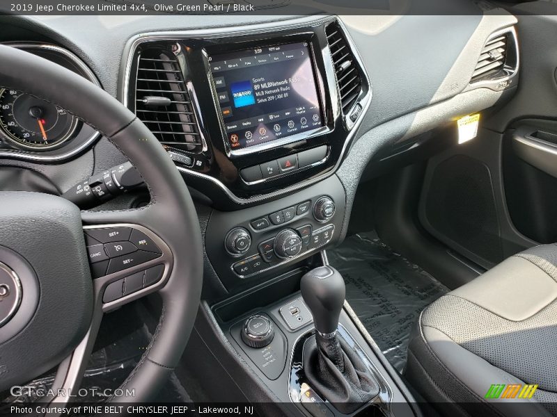 Olive Green Pearl / Black 2019 Jeep Cherokee Limited 4x4