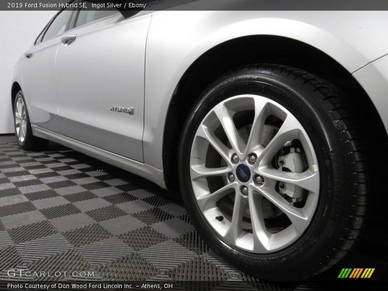 Ingot Silver / Ebony 2019 Ford Fusion Hybrid SE