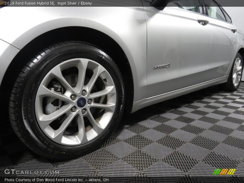 Ingot Silver / Ebony 2019 Ford Fusion Hybrid SE