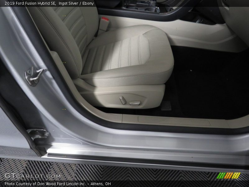 Ingot Silver / Ebony 2019 Ford Fusion Hybrid SE
