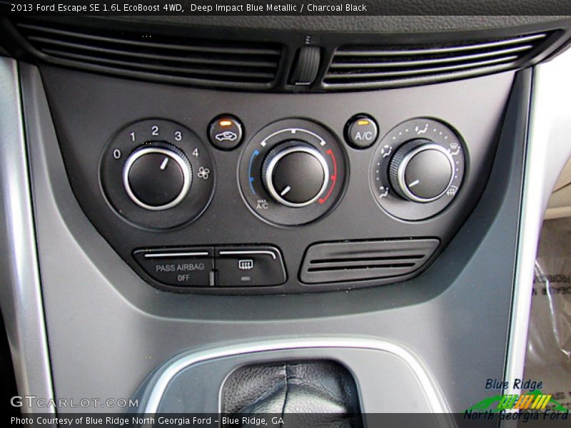 Deep Impact Blue Metallic / Charcoal Black 2013 Ford Escape SE 1.6L EcoBoost 4WD