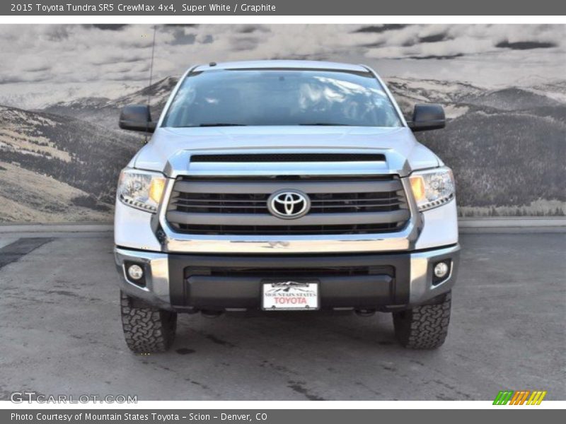 Super White / Graphite 2015 Toyota Tundra SR5 CrewMax 4x4