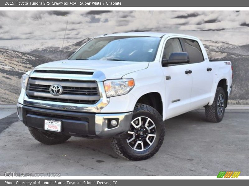 Super White / Graphite 2015 Toyota Tundra SR5 CrewMax 4x4