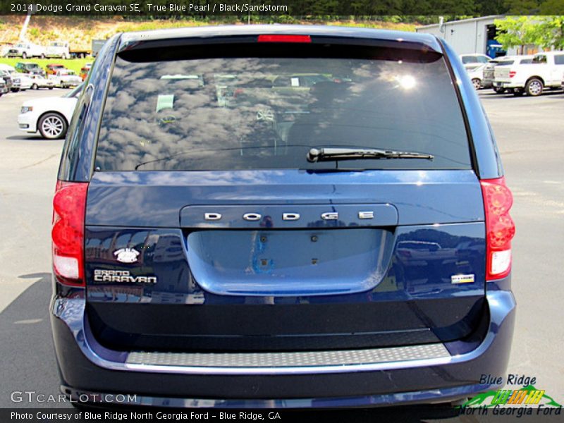 True Blue Pearl / Black/Sandstorm 2014 Dodge Grand Caravan SE