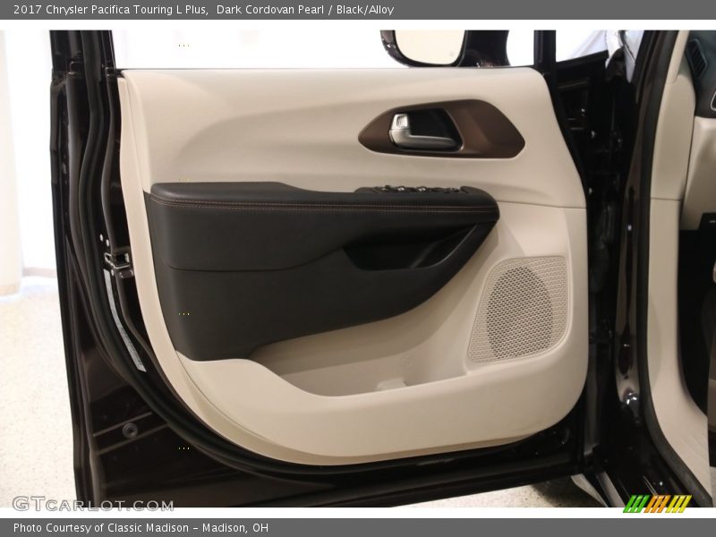 Dark Cordovan Pearl / Black/Alloy 2017 Chrysler Pacifica Touring L Plus