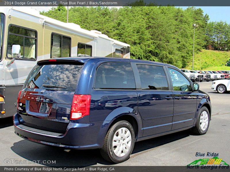True Blue Pearl / Black/Sandstorm 2014 Dodge Grand Caravan SE