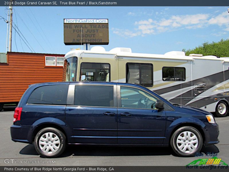 True Blue Pearl / Black/Sandstorm 2014 Dodge Grand Caravan SE