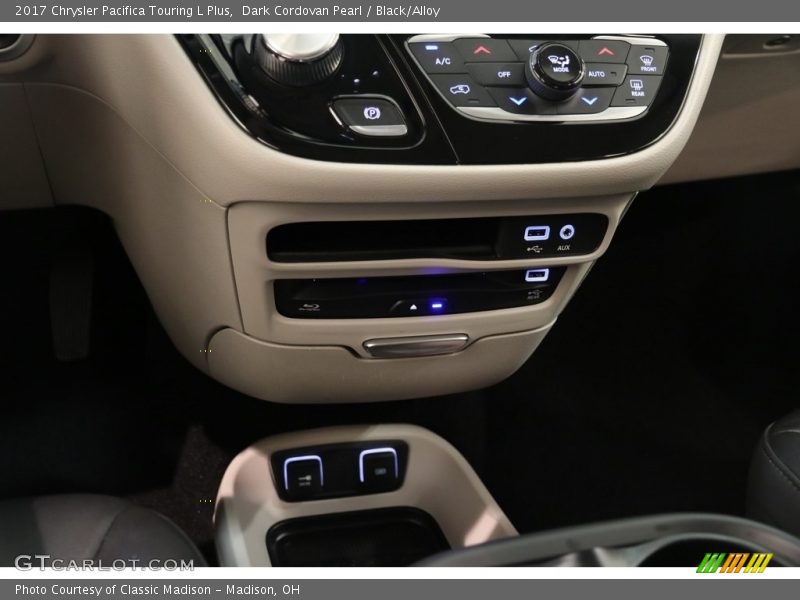 Dark Cordovan Pearl / Black/Alloy 2017 Chrysler Pacifica Touring L Plus