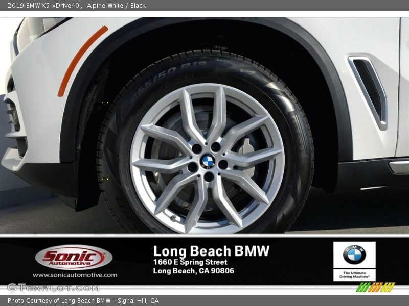 Alpine White / Black 2019 BMW X5 xDrive40i