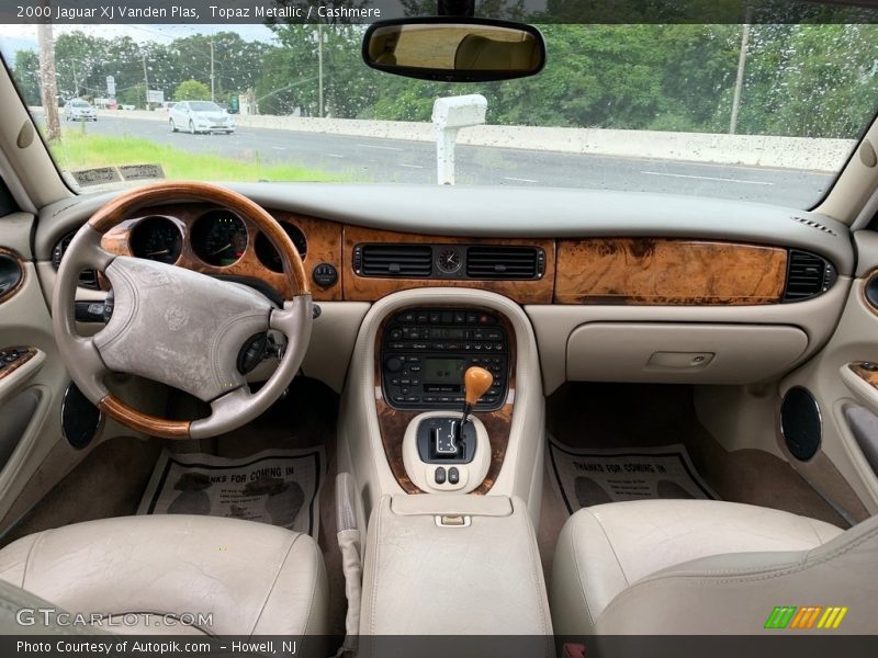 Topaz Metallic / Cashmere 2000 Jaguar XJ Vanden Plas