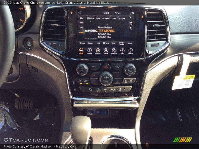Controls of 2019 Grand Cherokee Limited 4x4