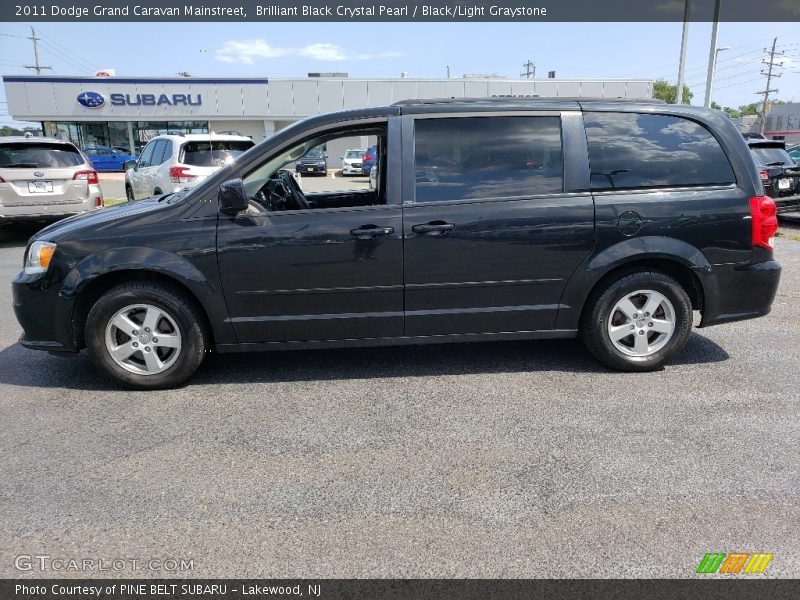 Brilliant Black Crystal Pearl / Black/Light Graystone 2011 Dodge Grand Caravan Mainstreet