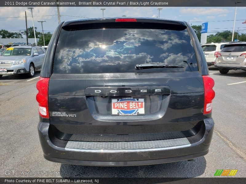 Brilliant Black Crystal Pearl / Black/Light Graystone 2011 Dodge Grand Caravan Mainstreet