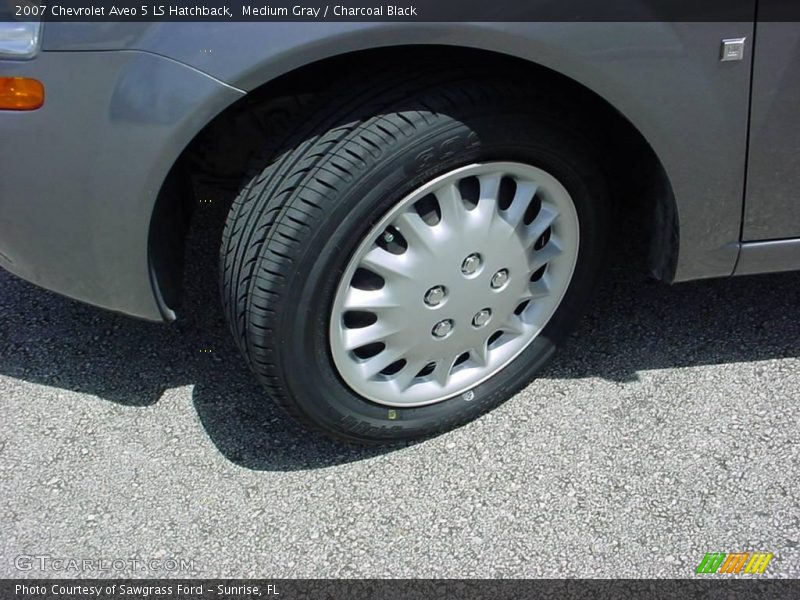 Medium Gray / Charcoal Black 2007 Chevrolet Aveo 5 LS Hatchback