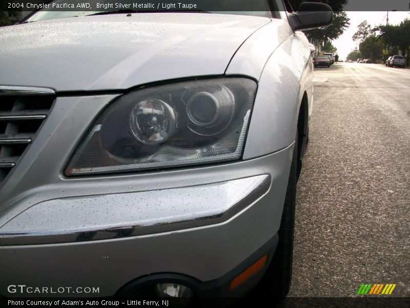 Bright Silver Metallic / Light Taupe 2004 Chrysler Pacifica AWD