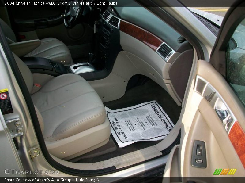 Bright Silver Metallic / Light Taupe 2004 Chrysler Pacifica AWD