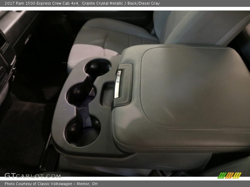Granite Crystal Metallic / Black/Diesel Gray 2017 Ram 1500 Express Crew Cab 4x4