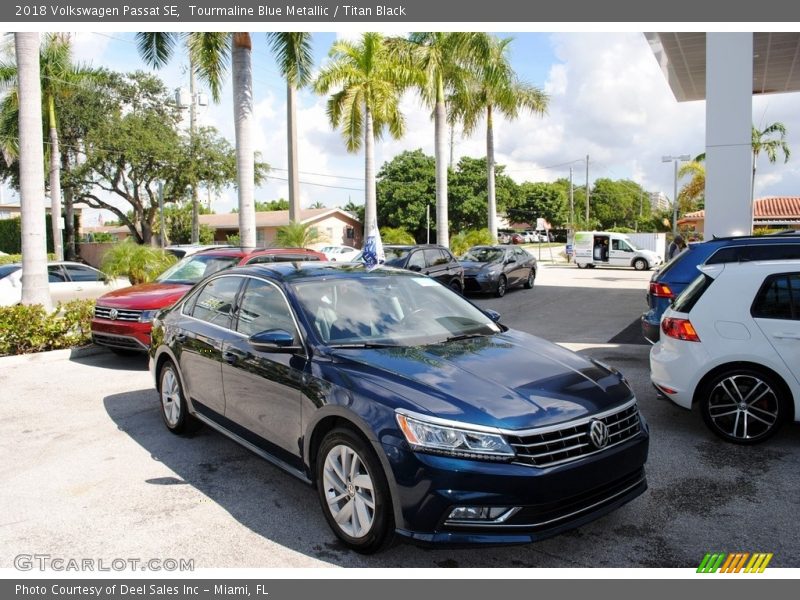 Tourmaline Blue Metallic / Titan Black 2018 Volkswagen Passat SE