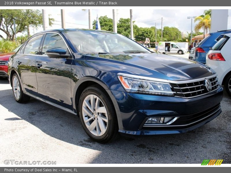 Tourmaline Blue Metallic / Titan Black 2018 Volkswagen Passat SE
