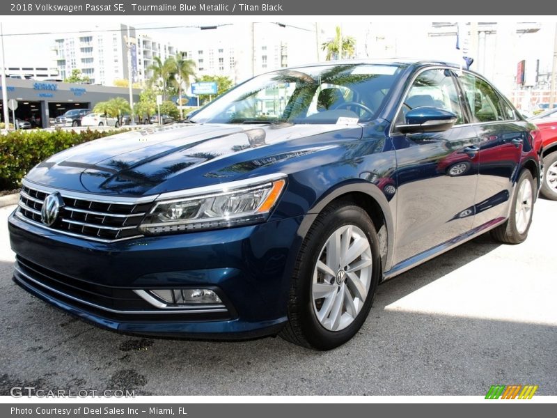 Tourmaline Blue Metallic / Titan Black 2018 Volkswagen Passat SE