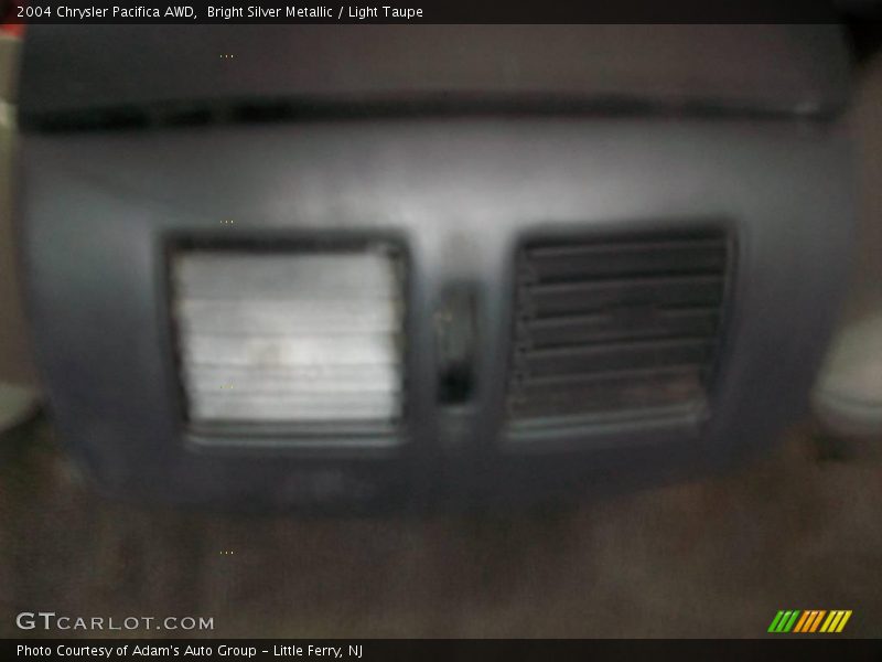 Bright Silver Metallic / Light Taupe 2004 Chrysler Pacifica AWD