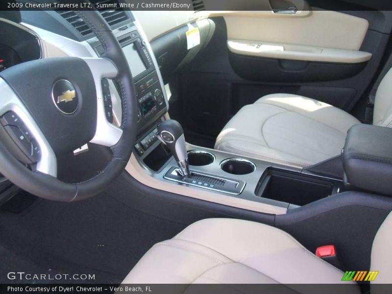 Summit White / Cashmere/Ebony 2009 Chevrolet Traverse LTZ