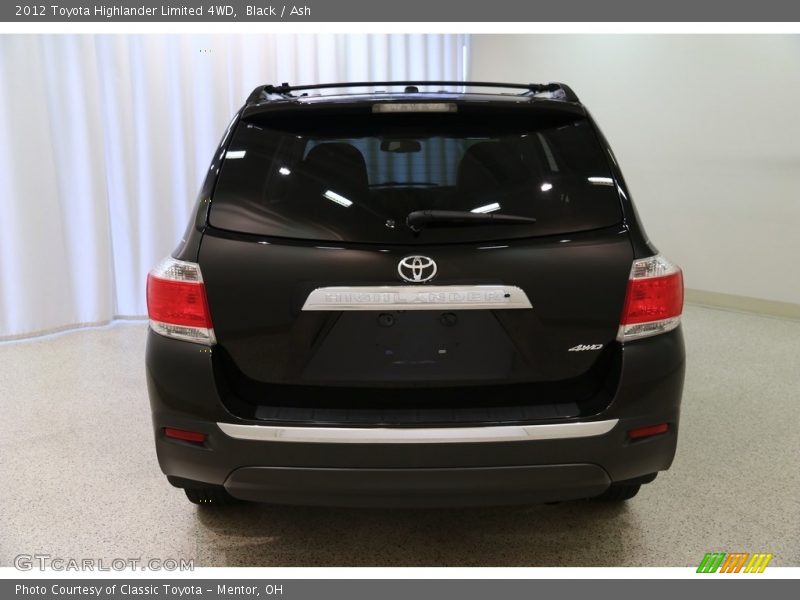 Black / Ash 2012 Toyota Highlander Limited 4WD