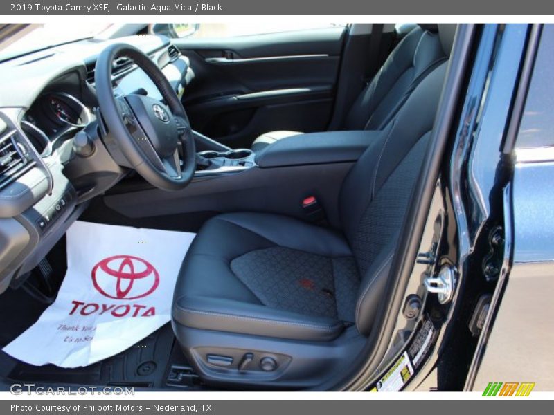 Galactic Aqua Mica / Black 2019 Toyota Camry XSE