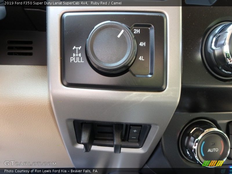 Controls of 2019 F350 Super Duty Lariat SuperCab 4x4