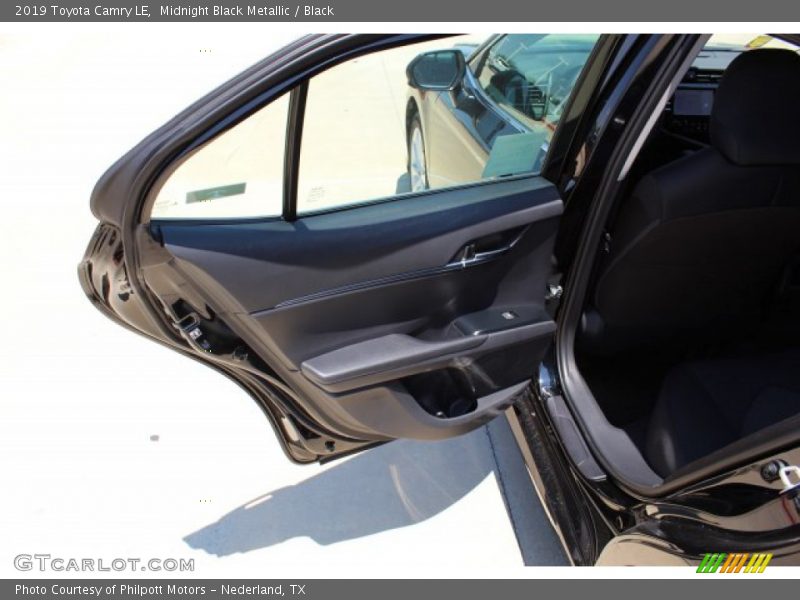 Midnight Black Metallic / Black 2019 Toyota Camry LE